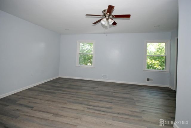 13 Tiger Lilly Court, Sayreville, NJ 08872
