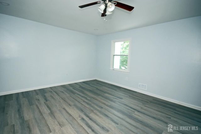 13 Tiger Lilly Court, Sayreville, NJ 08872
