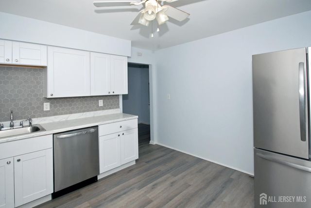 13 Tiger Lilly Court, Sayreville, NJ 08872