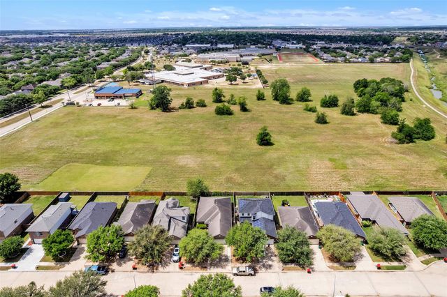 5107 Royal Cypress Drive, Katy, TX 77449