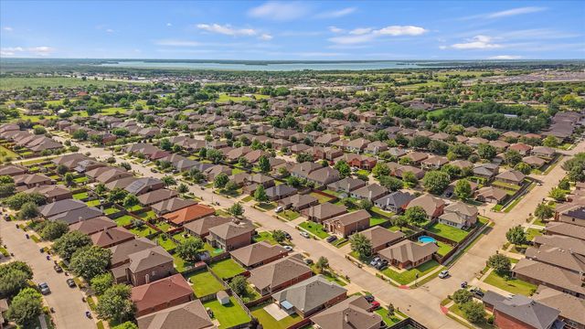 409 Harding Lane, Lavon, TX 75166