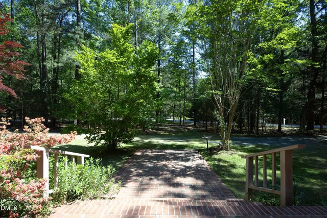 9407 Coachway, Chapel Hill, NC 27516