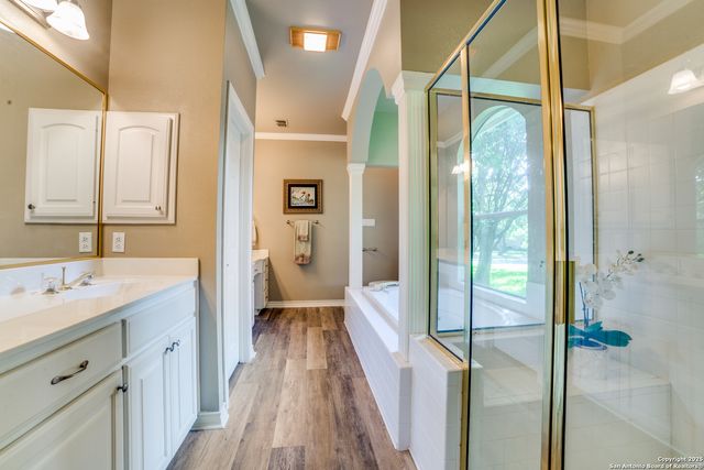 29435 Fairway Bluff, Boerne, TX 78015