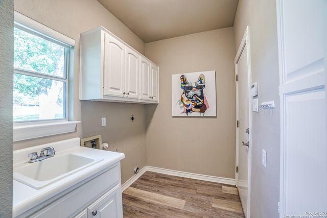 29435 Fairway Bluff, Boerne, TX 78015