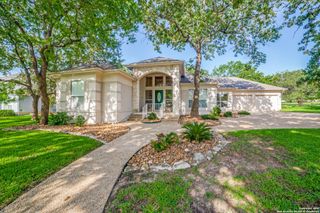 29435 Fairway Bluff, Boerne, TX 78015