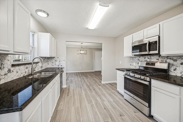 1406 Rising Springs Lane, Houston, TX 77073