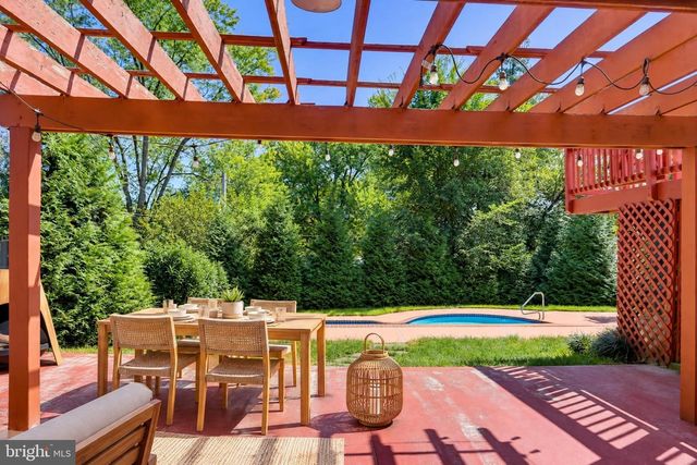 2313 HARCROFT RD, Lutherville Timonium, MD 21093