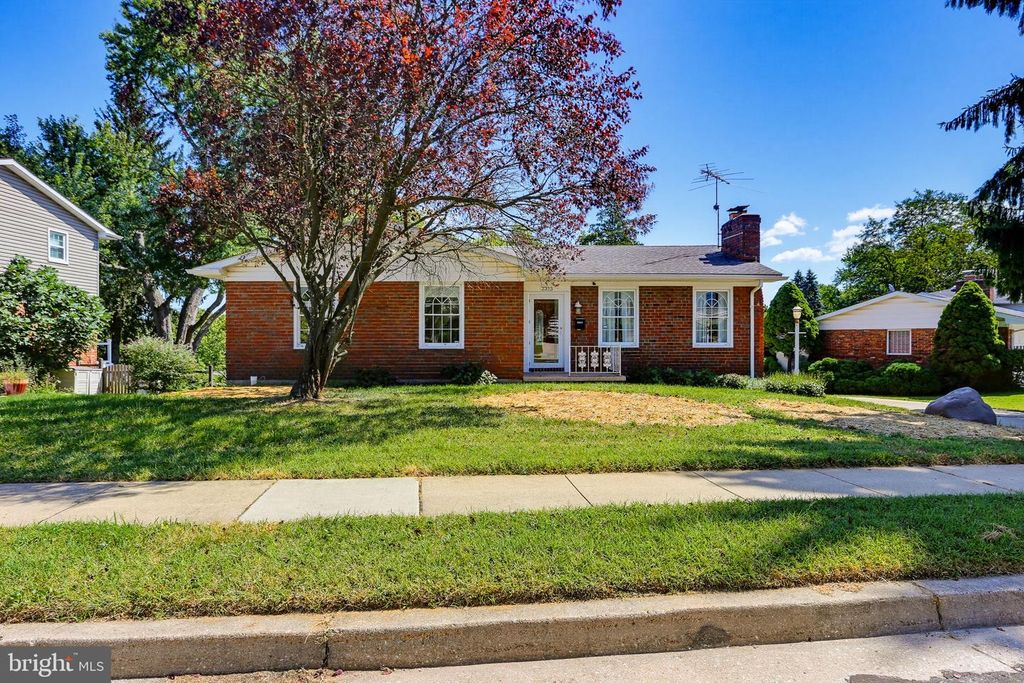 2313 HARCROFT RD, Lutherville Timonium, MD 21093