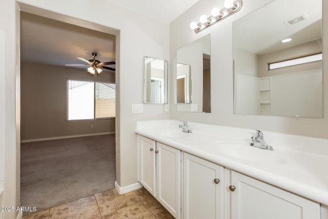 970 W DESERT MOUNTAIN Drive, San Tan Valley, AZ 85143