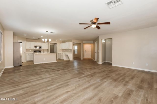 970 W DESERT MOUNTAIN Drive, San Tan Valley, AZ 85143