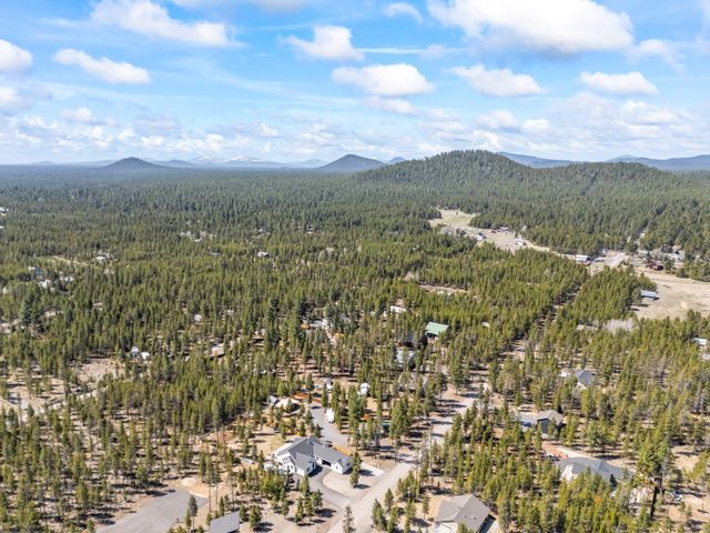 17138 Downey Road, Bend, OR 97707