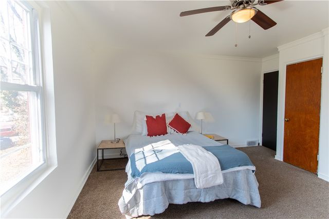 55 Overbrook Rd, Penn Hills, PA 15235