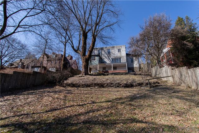 55 Overbrook Rd, Penn Hills, PA 15235