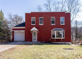 55 Overbrook Rd, Penn Hills, PA 15235