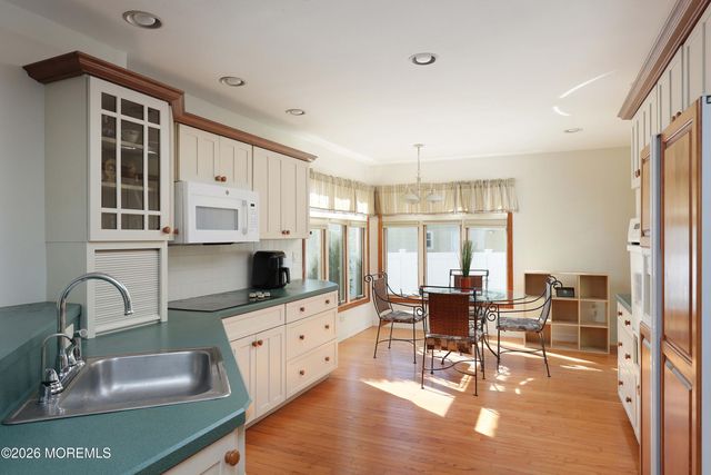 104 Hailey Court, Manchester, NJ 08759