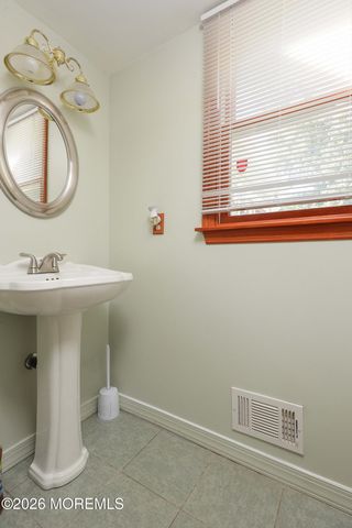 104 Hailey Court, Manchester, NJ 08759