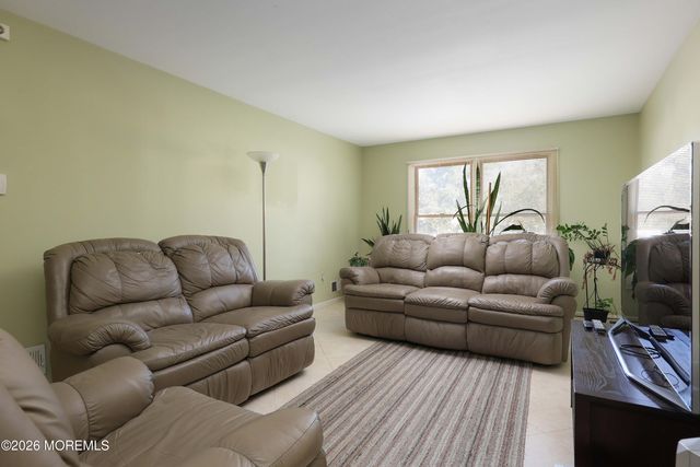 104 Hailey Court, Manchester, NJ 08759