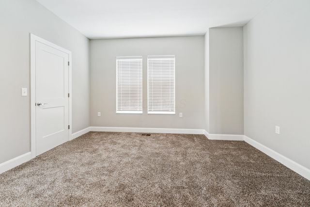 642 Sullivant Avenue, 642 642, Columbus, OH 43215