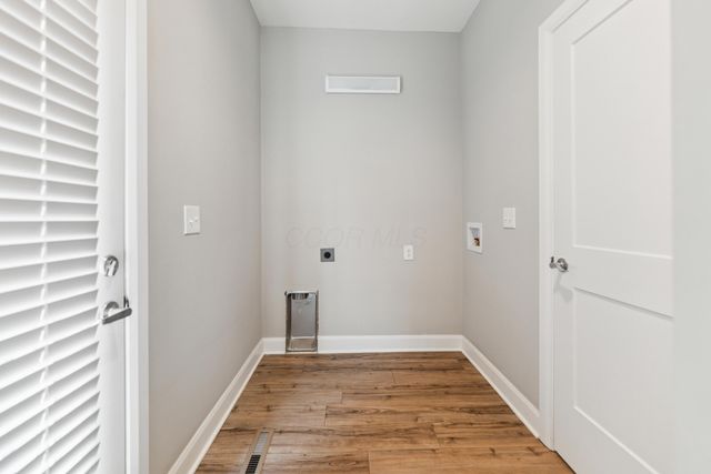 642 Sullivant Avenue, 642 642, Columbus, OH 43215