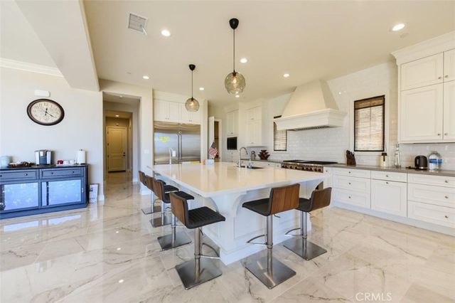 222 Clear Falls, Irvine, CA 92602
