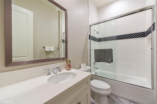 222 Clear Falls, Irvine, CA 92602