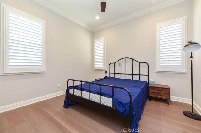 222 Clear Falls, Irvine, CA 92602