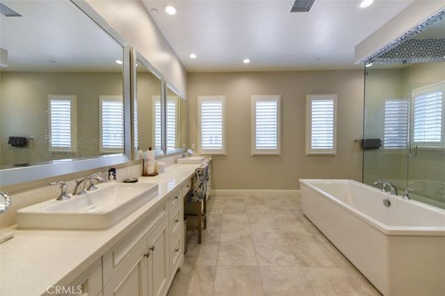222 Clear Falls, Irvine, CA 92602