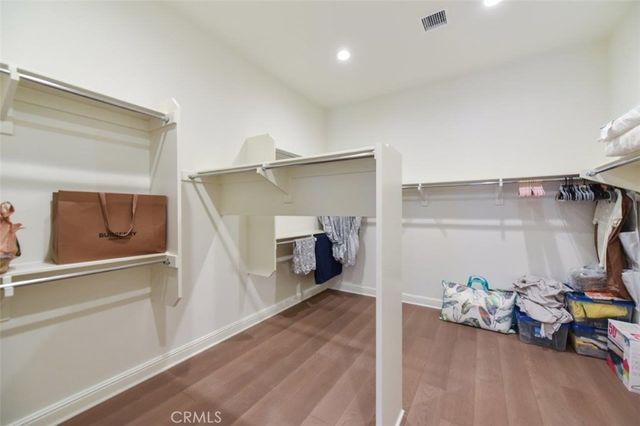 222 Clear Falls, Irvine, CA 92602