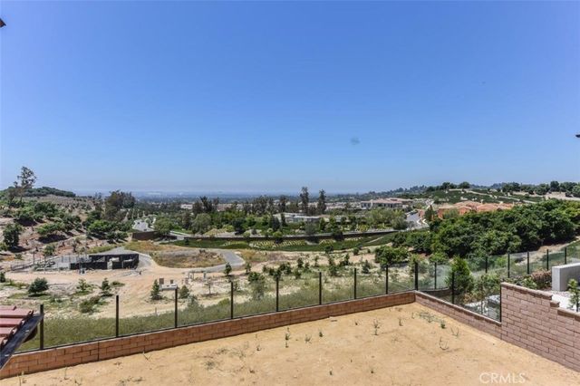 222 Clear Falls, Irvine, CA 92602