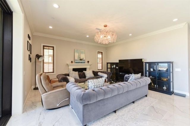 222 Clear Falls, Irvine, CA 92602