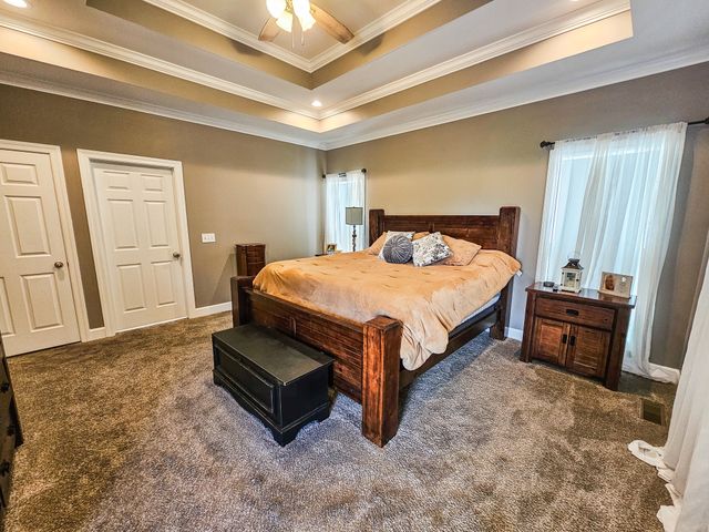 105 N Point Cir, N, Shelbyville, TN 37160