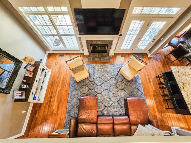 105 N Point Cir, N, Shelbyville, TN 37160