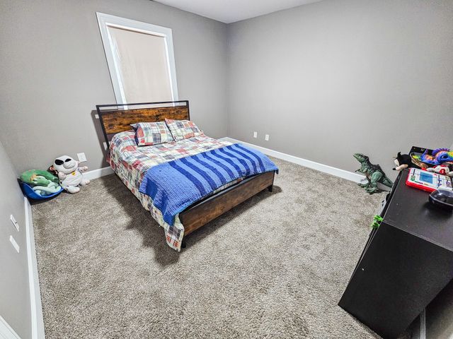 105 N Point Cir, N, Shelbyville, TN 37160