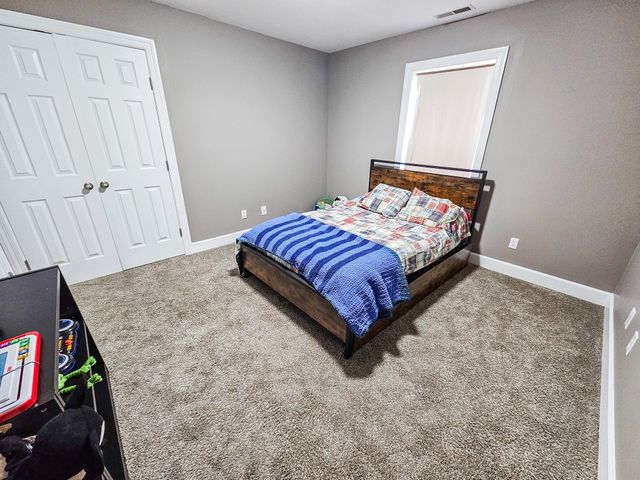 105 N Point Cir, N, Shelbyville, TN 37160