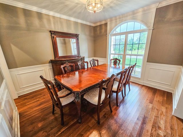 105 N Point Cir, N, Shelbyville, TN 37160