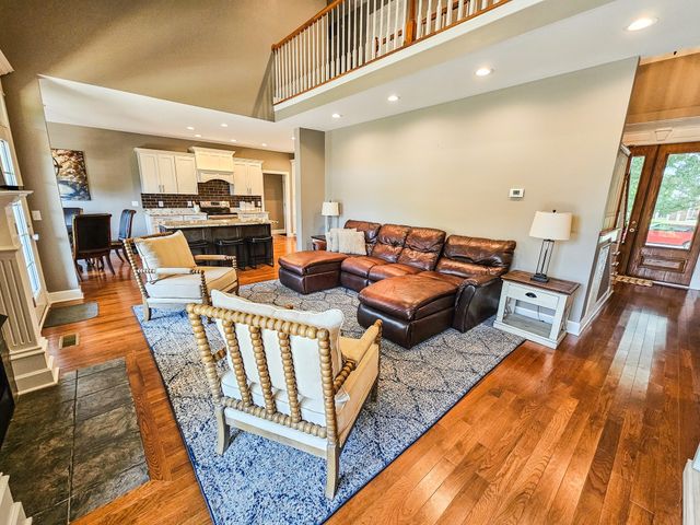 105 N Point Cir, N, Shelbyville, TN 37160