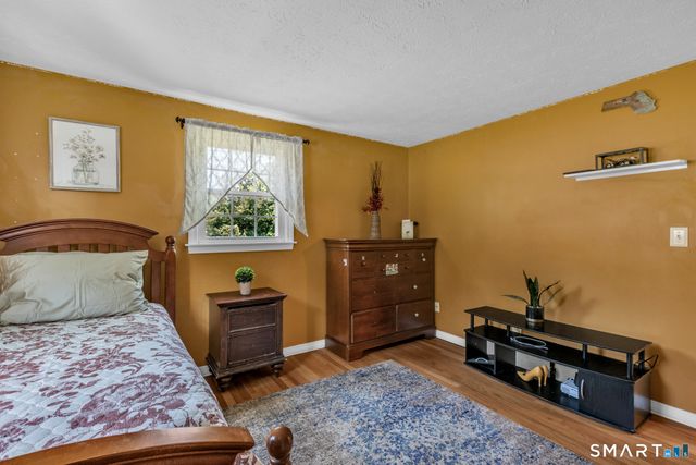19 Hillside Drive, Ellington, CT 06029
