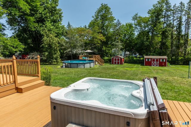 19 Hillside Drive, Ellington, CT 06029