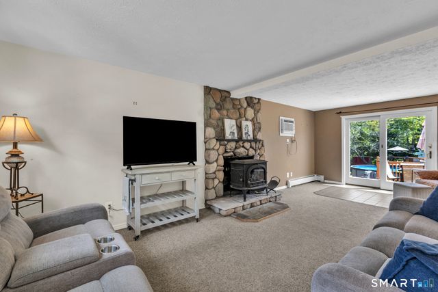 19 Hillside Drive, Ellington, CT 06029