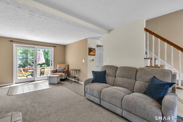 19 Hillside Drive, Ellington, CT 06029
