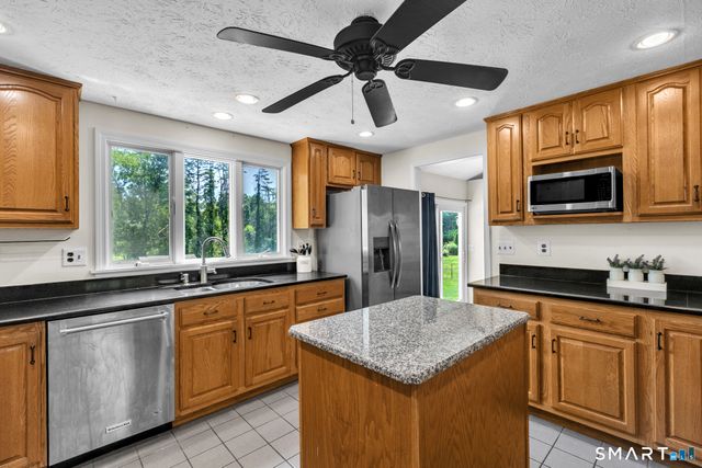 19 Hillside Drive, Ellington, CT 06029