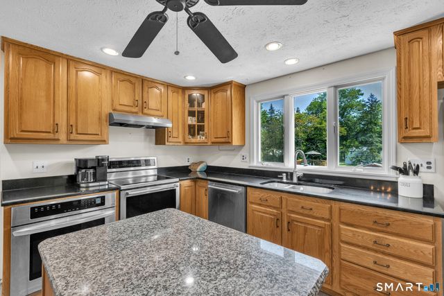 19 Hillside Drive, Ellington, CT 06029