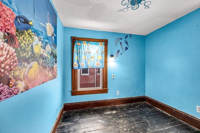 393 Saint James Avenue, Springfield, MA 01109