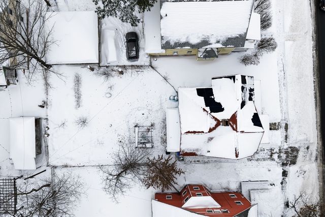 393 Saint James Avenue, Springfield, MA 01109