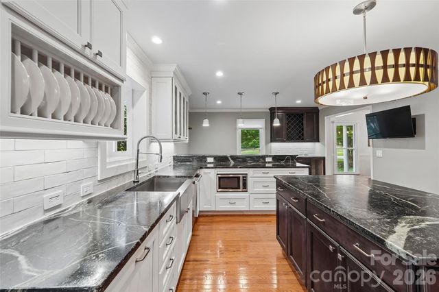 320 Canvasback Road, Mooresville, NC 28117