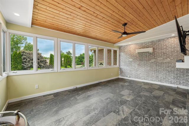 320 Canvasback Road, Mooresville, NC 28117