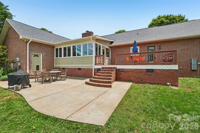 320 Canvasback Road, Mooresville, NC 28117