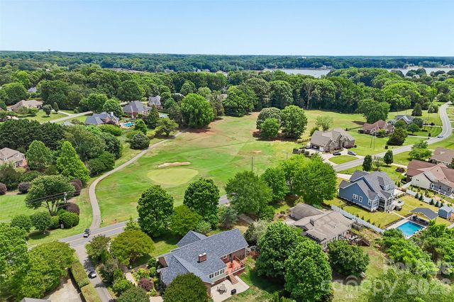 320 Canvasback Road, Mooresville, NC 28117