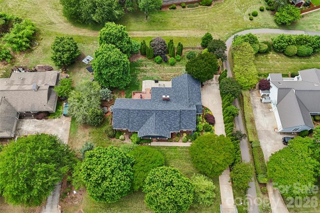 320 Canvasback Road, Mooresville, NC 28117
