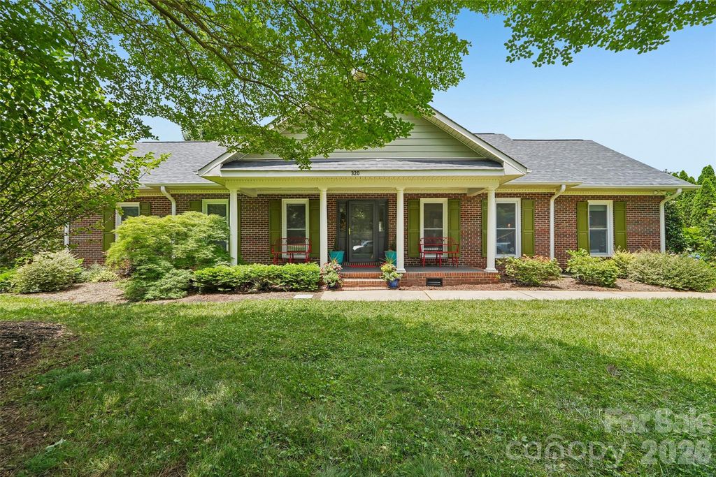 320 Canvasback Road, Mooresville, NC 28117